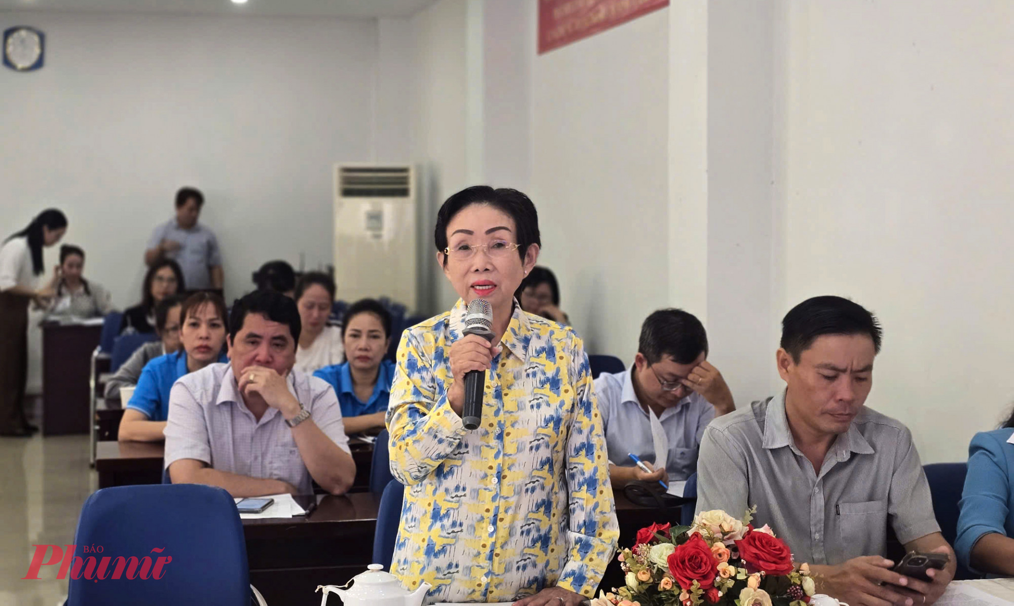 GS.TS Trương Thị Hiền - Chủ tịch Hội Nữ trí thức TPHCM - phát biểu tại hội nghị 