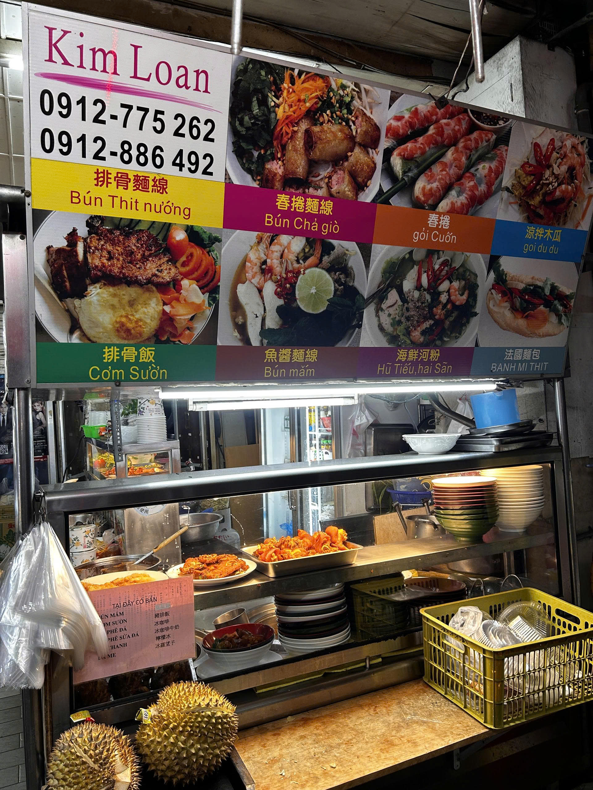  Một quán ăn của người Việt ở Đài Trung