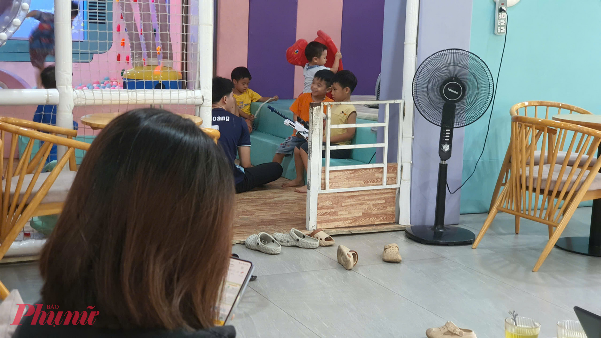 Từ tối qua, nhiều phường xã Đà Nẵng đã thông báo cho học sinh nghỉ học bắt đầu từ sáng nay