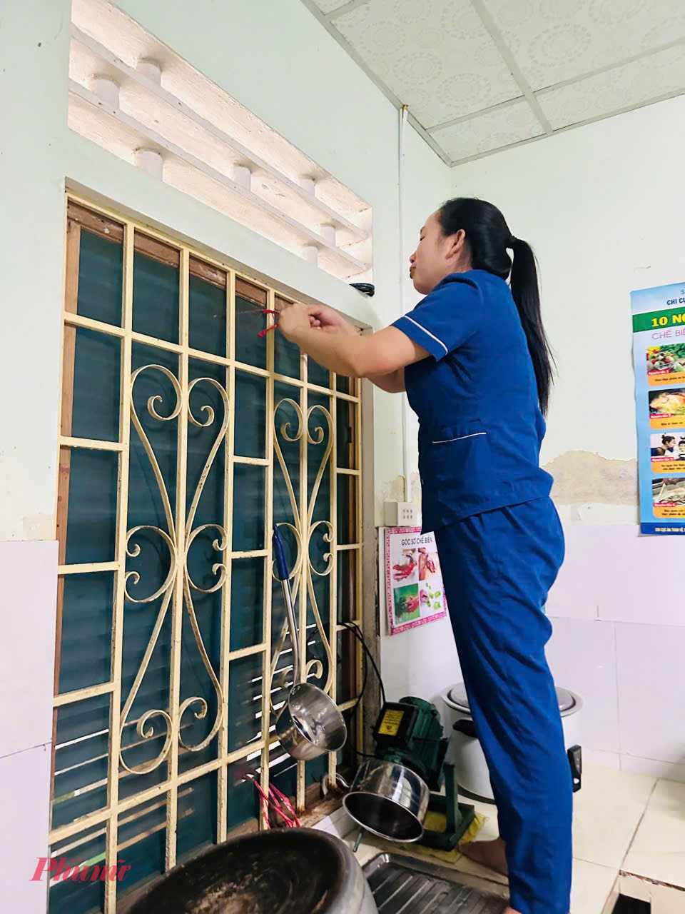 Cô giáo mần no phường Dương Nỗ nỗ lực chằng chống trường lớp