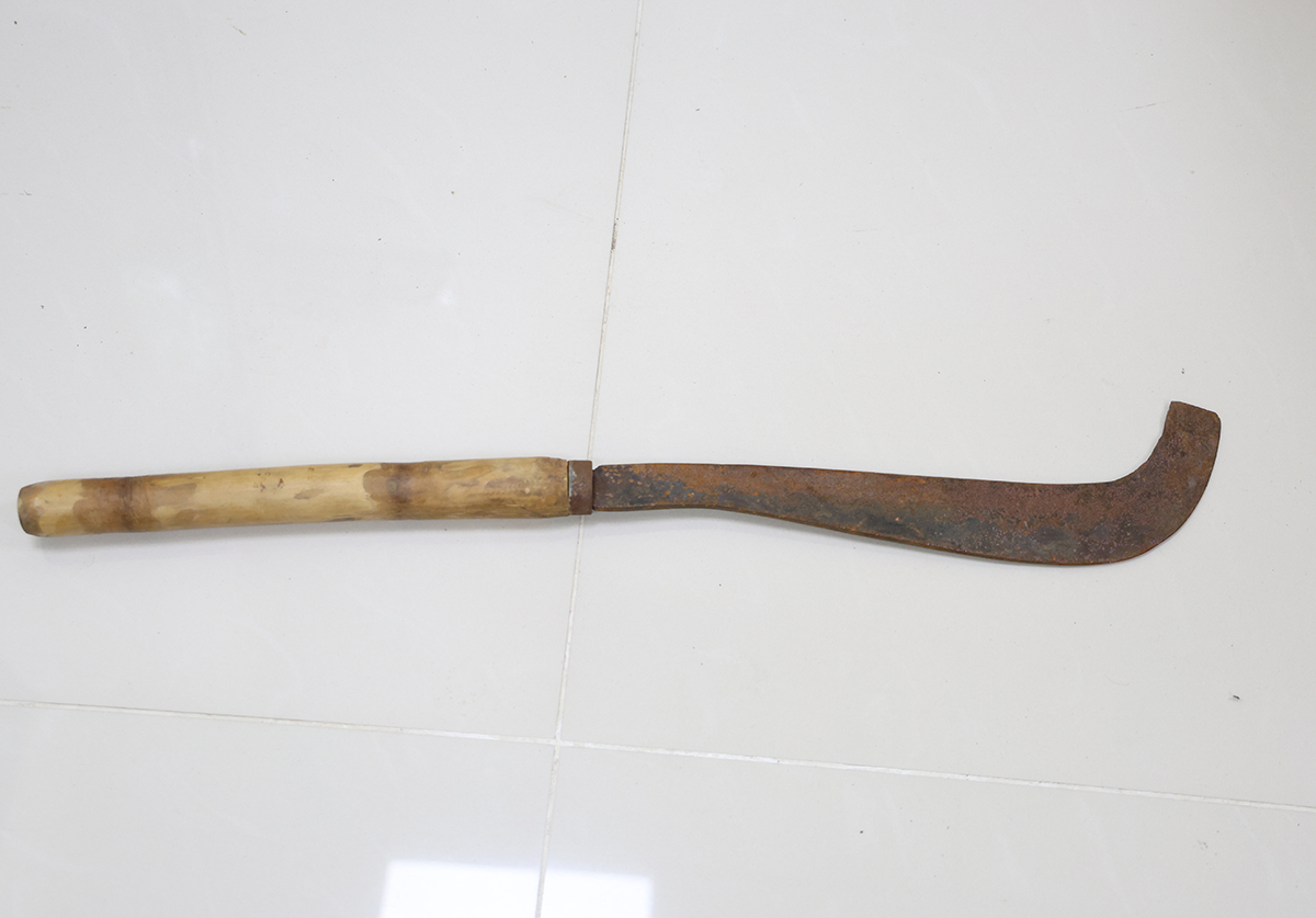 Cây dao Phan Văn Liêm giao nộp