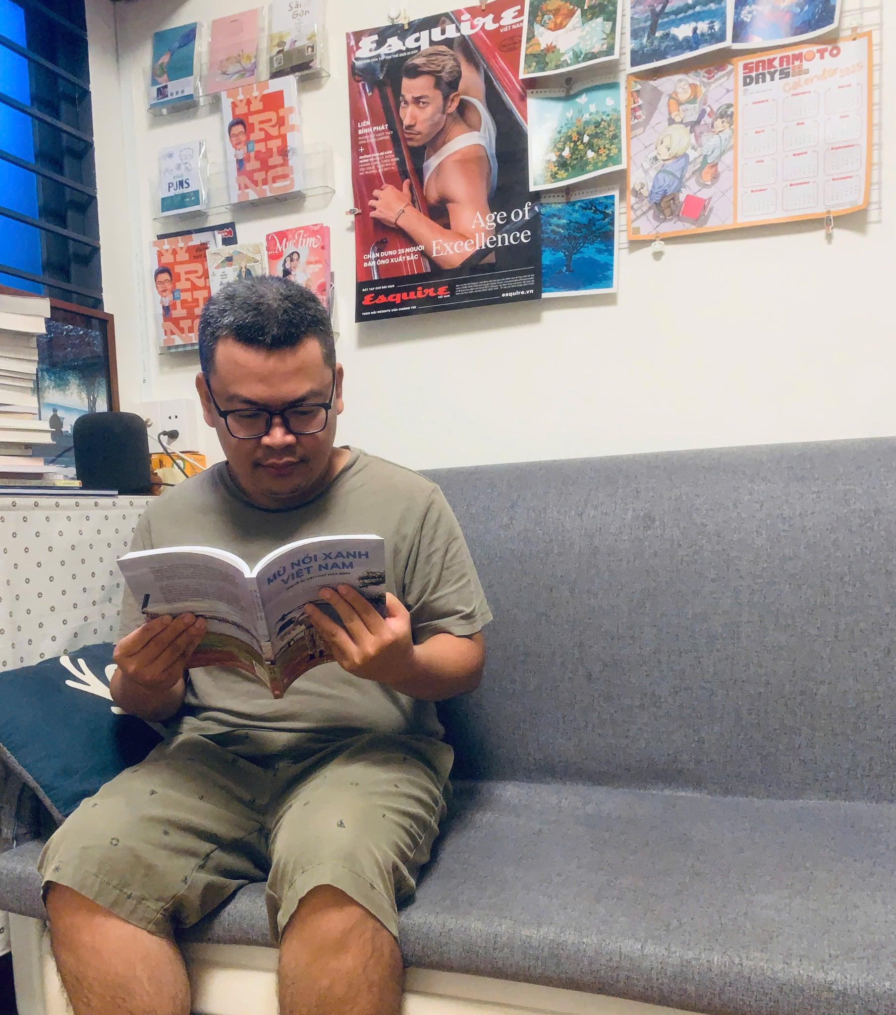 Chú thích ảnh: Góc đọc sách yêu thích của Nam Kha, nơi thư giãn sau khi đi làm về nhà 