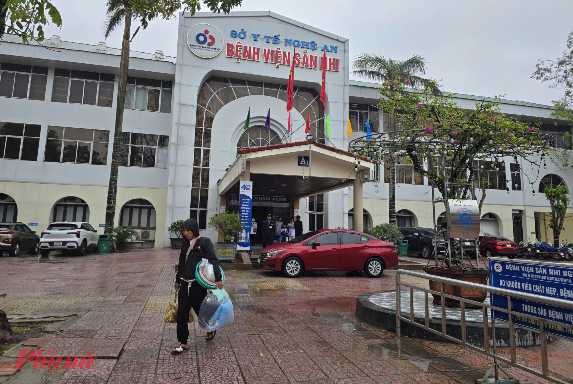 Bệnh viện Sản Nhi Nghệ An - nơi xảy ra vụ việc - Ảnh: Phan Ngọc