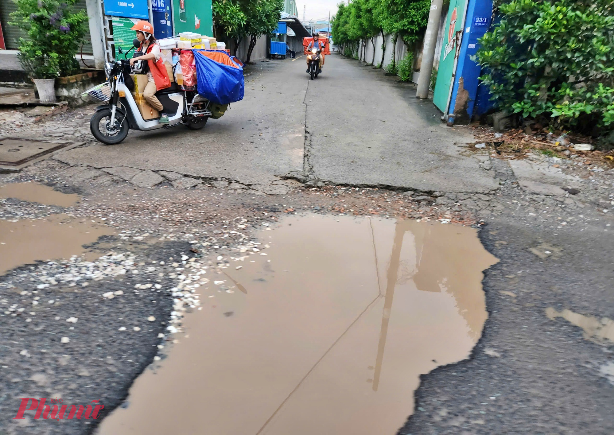 Theo phường Đông Hưng Thuận, chính quyền địa phương đã có văn bản gửi các đơn vị liên quan về việc mở rộng Tân Thới Nhất 08 lên 25m để giảm ùn tắc cho tuyến Lê Đức Anh, đặc biệt là đoạn từ Khu công nghiệp Vĩnh Lộc đến nút giao An Sương, đồng thời kết nối đồng bộ với các dự án trọng điểm của TPHCM.