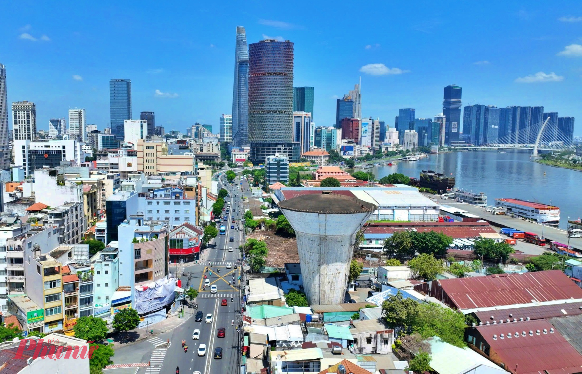Đường Nguyễn Tất Thành hiện hữu - Ảnh: Nguyễn Văn
