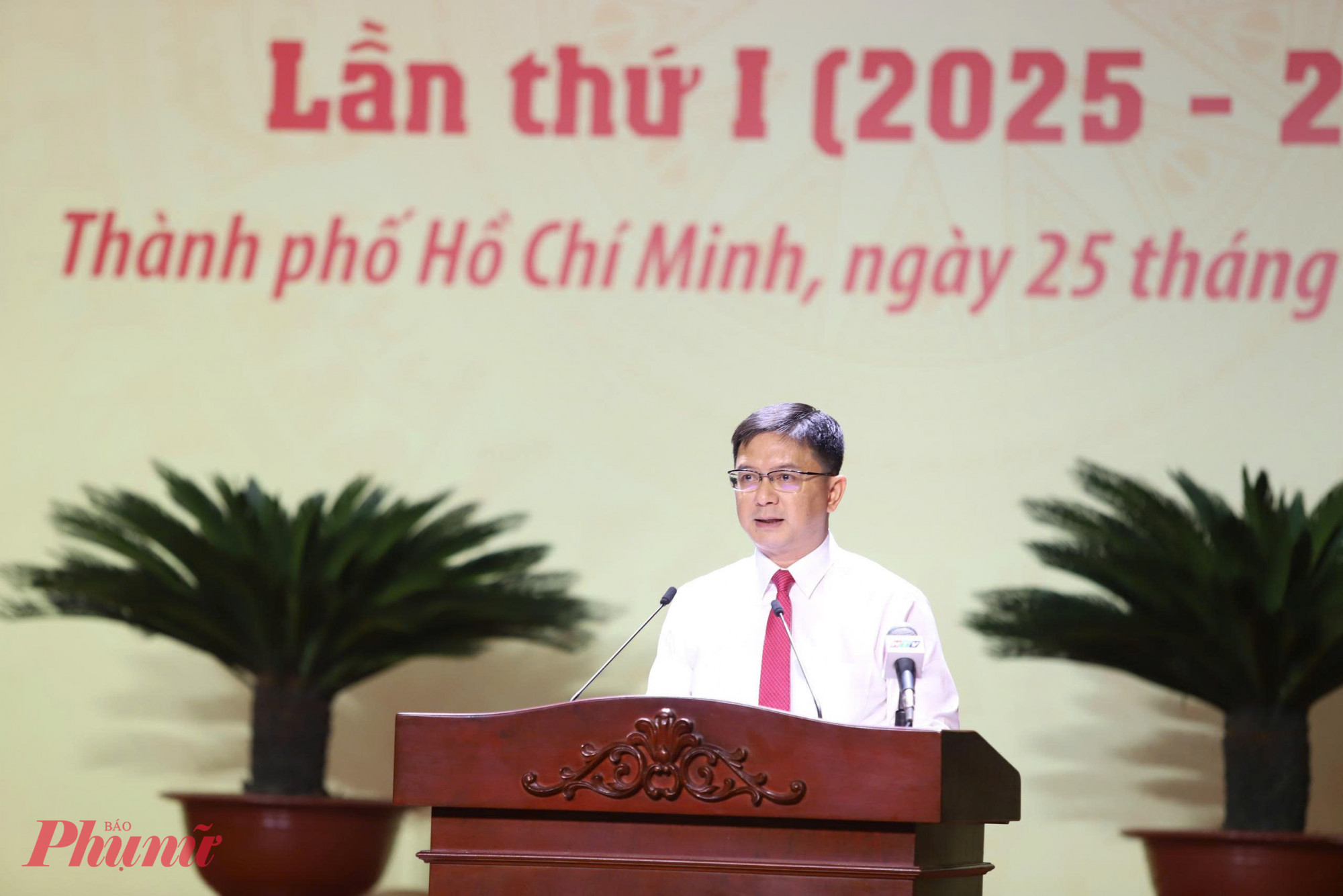 Phát huy phong trào Thi đua yêu nước - động lực để TPHCM vươn tầm siêu đô thị quốc tế Ông Nguyễn Mạnh Cường - Phó chủ tịch UBND TPHCM phát biểu khai mạc Đại hội Thi đua yêu nước TPHCM lần thứ I - Ảnh: Thanh Tâm