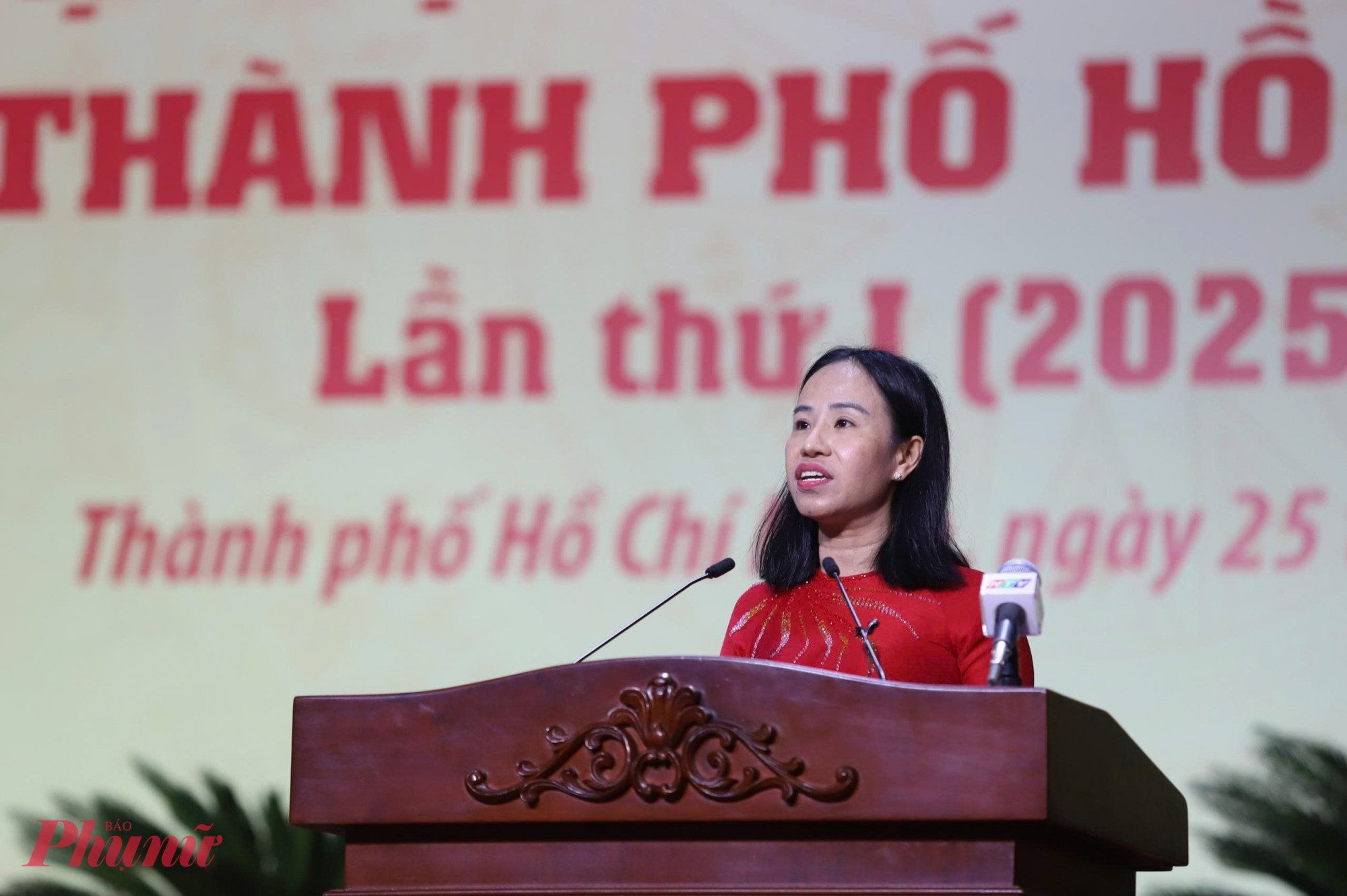 bà Võ Ngọc Thanh Trúc - Phó Chủ tịch Ủy ban MTTQ Việt Nam TPHCM, Chủ tịch Hội Liên hiệp Phụ nữ TPHCM