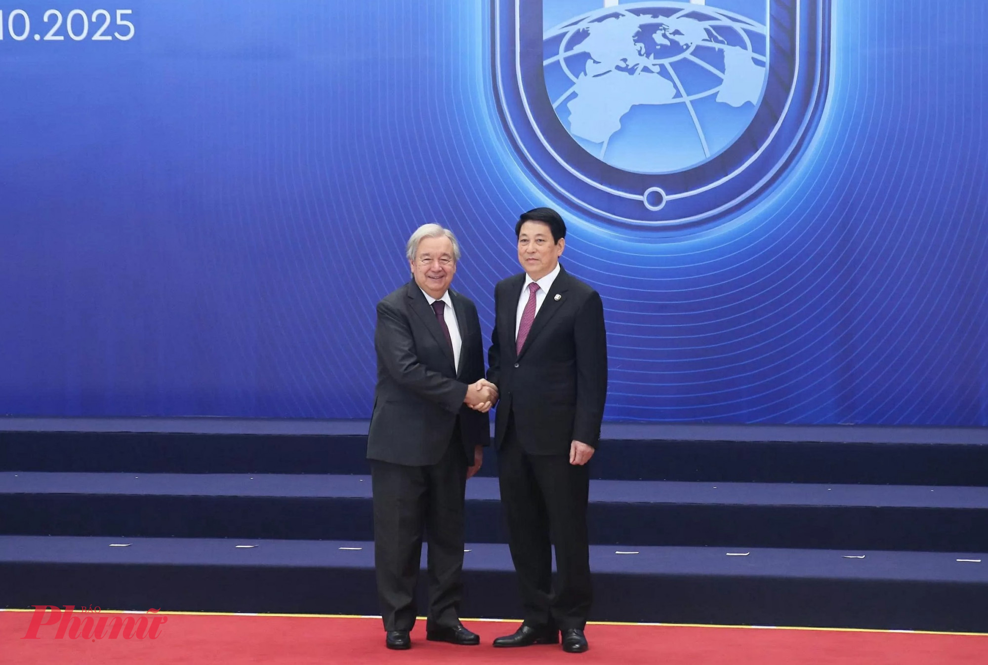 Chủ tịch nước Lương Cường đón Tổng Thư ký Liên Hợp quốc António Guterres. Ảnh: Thành Long