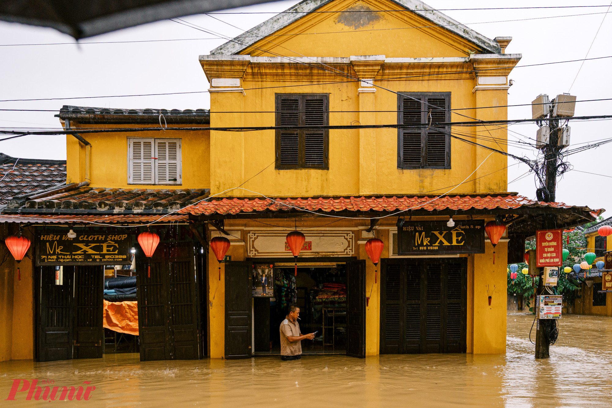 Lãnh đạo các phường ở Hội An lưu ý người dân ở khu vực thấp lụt cần lưu ý trong bảo vệ an toàn về người và tài sản.