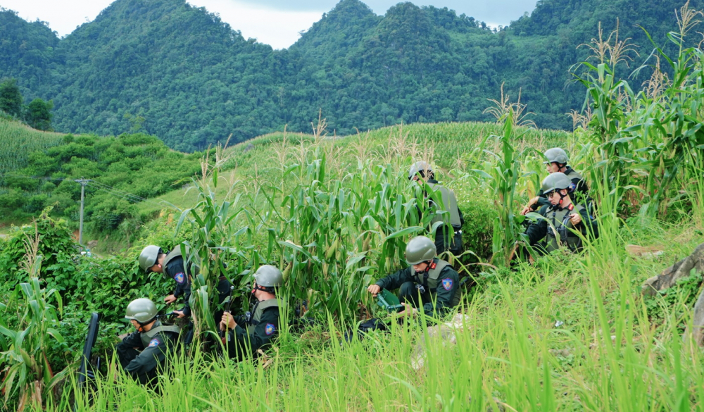 Các nghệ sĩ có những trải nghiệm đáng nhớ  - Nguồn ảnh: Chương trình Chiến sĩ quả cảm