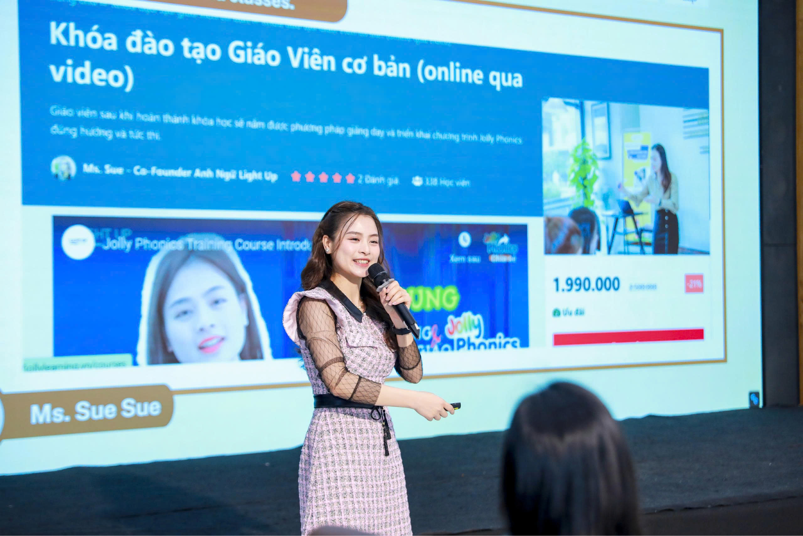 Cô Lại Xuân (Sue Sue) - Jolly Phonics Trainer của Jolly Learning UK - Đồng sáng lập Trung tâm Anh ngữ Light Up English - Ảnh: Light Up English