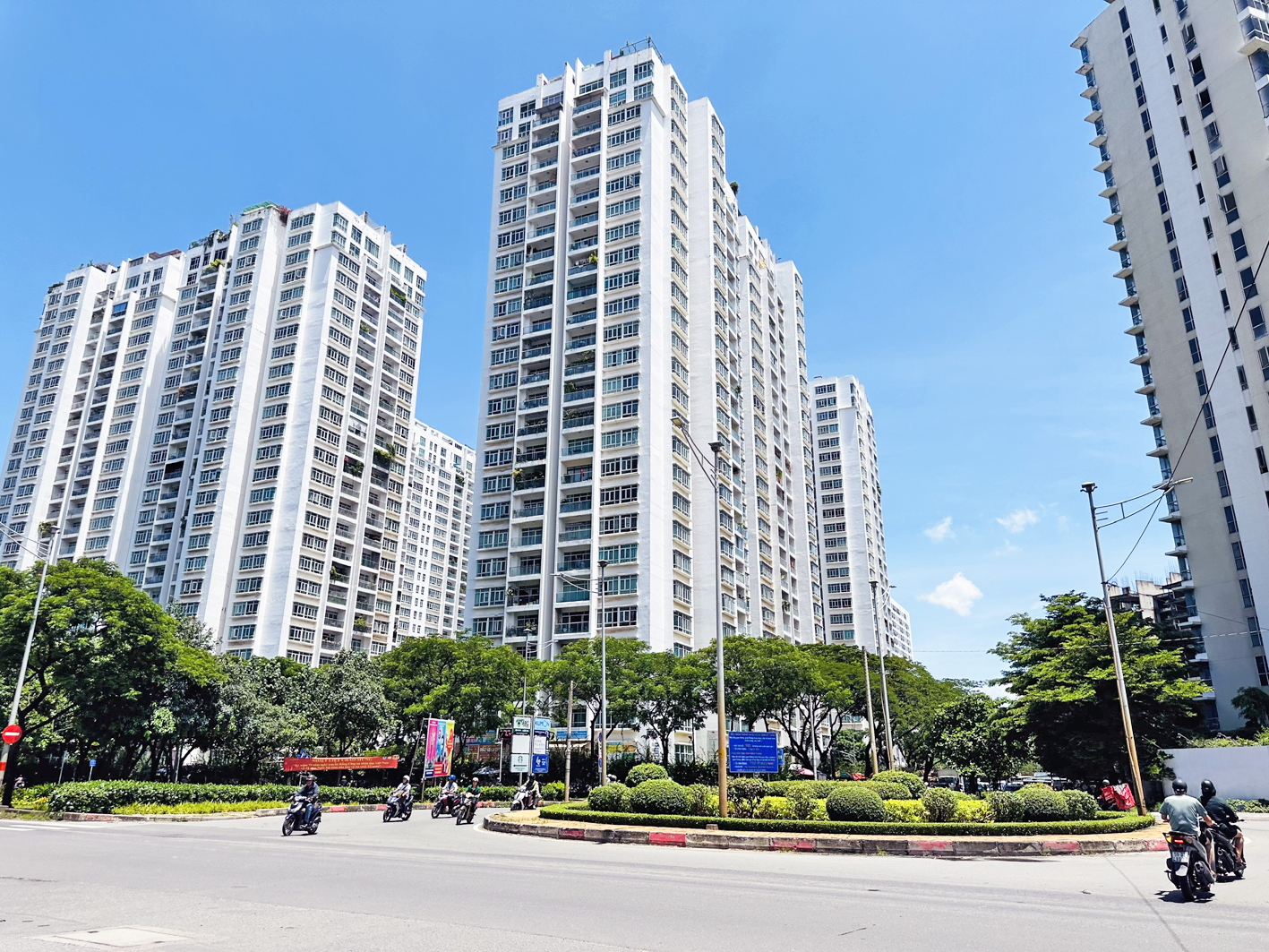 Một chung cư ở phường Phú Thuận, TPHCM có giá cho thuê căn hộ tăng khoảng 5 - 10% trong 2 năm  nhưng giá bán tăng 20 - 40% trong 1 năm qua