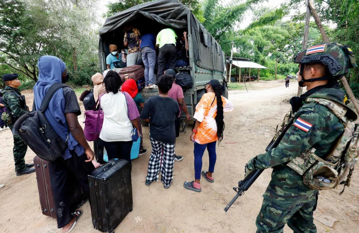 Trong số 10.119 người bị giam giữ cho đến ngày 27 tháng 10 trong một cuộc đàn áp chung với Trung Quốc và Thái Lan, khoảng 9.340 người đã được hồi hương.