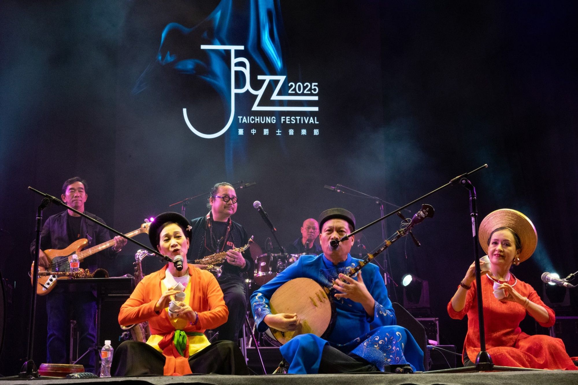 Ban nhạc jazz Việt Nam trên sân khấu Taichung Jazz Festival 2025