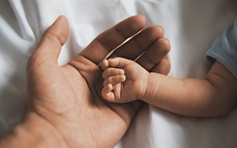 Dù mạnh mẽ, nhưng khi rơi vào trầm cảm sau sinh, đàn ông dễ có bột phát hành vi bạo lực  - Ảnh minh họa