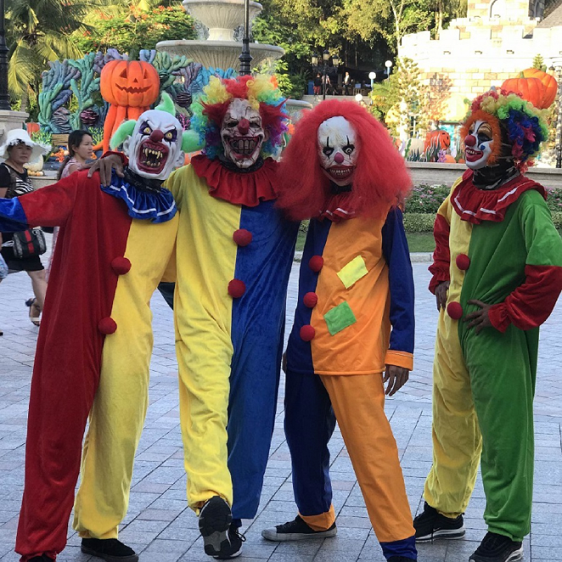 Halloween là lễ hội hóa trang lớn nhất thế giới được bạn trẻ Việt Nam ưa chuộng, ảnh T.Q