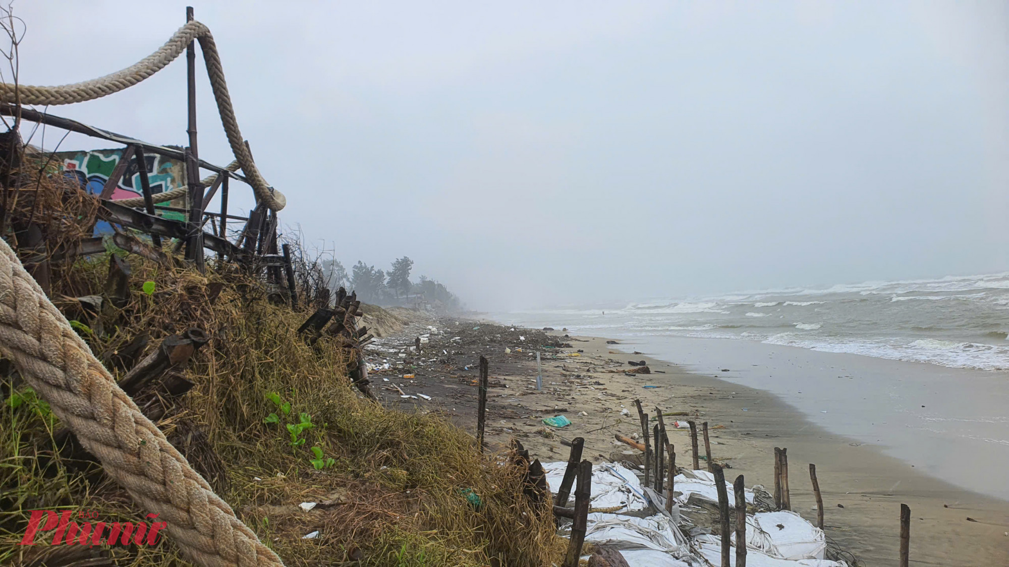 Sạt lở đang tiếp tục uy hiếp ra phía bắc thuộc vùng biển An Bàng.