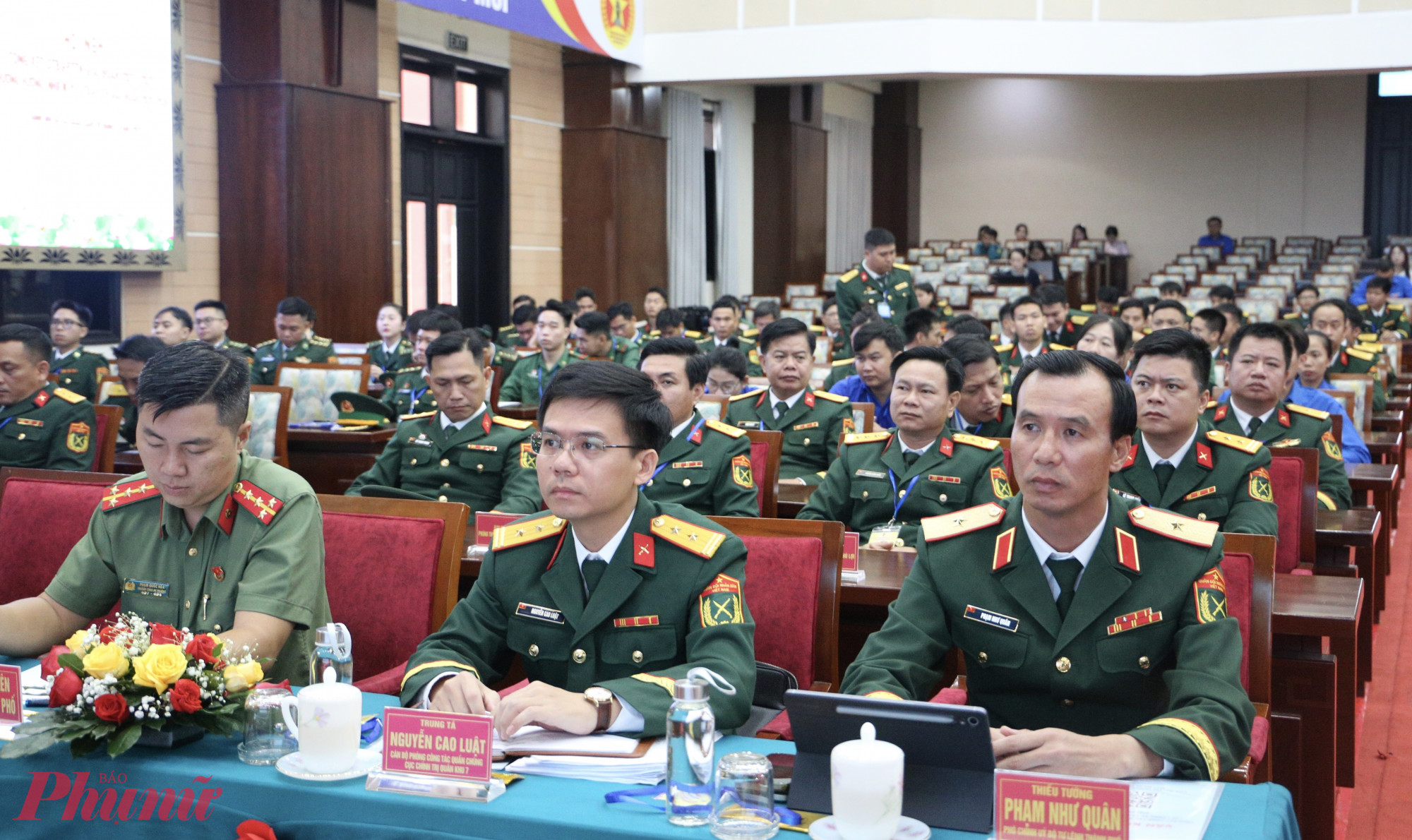 Các đại biểu tham dự chương trình