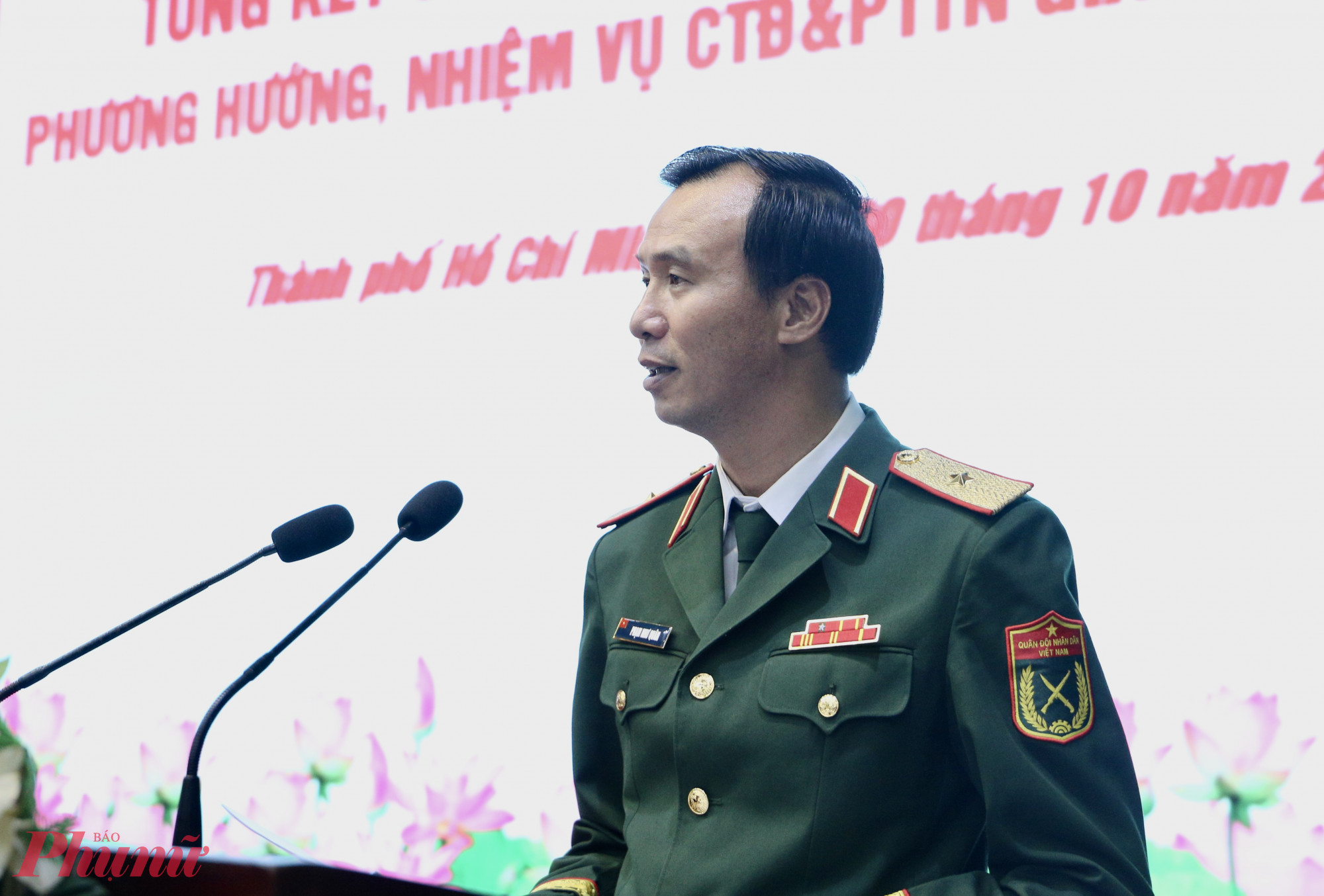 Thiếu tướng Phạm Như Quân - Phó Chính ủy Bộ Tư lệnh Thành phố - phát biểu chỉ đạo tại hội nghị - Ảnh: Thanh Tâm