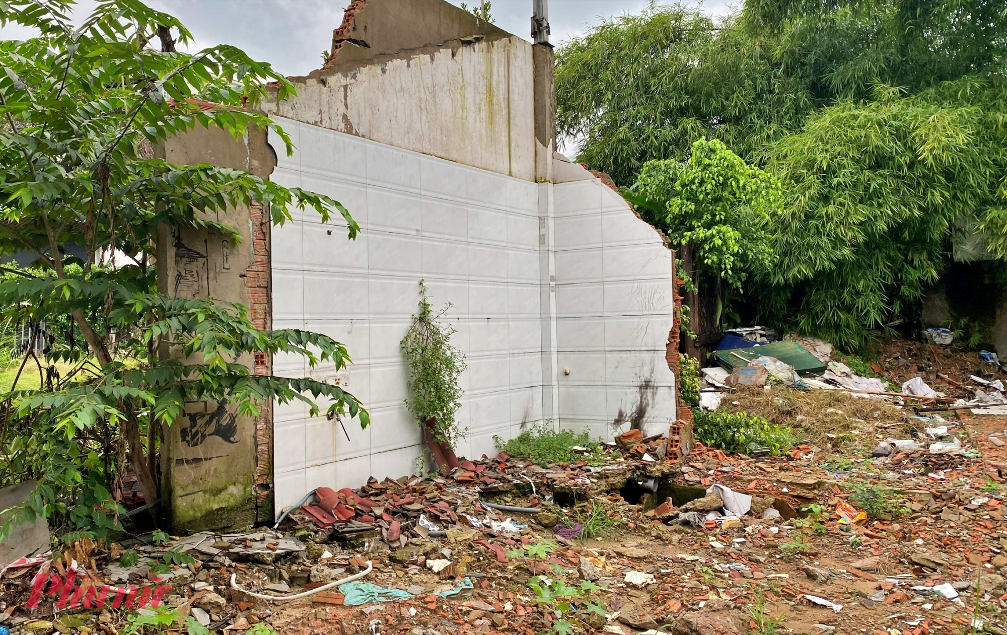 Theo Ban Bồi thường giải phóng mặt bằng TP Thủ Đức – trước đây, đoạn 2 của Vành đai 2 (từ đường Võ Nguyên Giáp đến đường Phạm Văn Đồng dài gần 2,5km) có 258 hộ dân bị ảnh hưởng và được bồi thường giải phóng mặt bằng khoảng 1.742 tỉ đồng. 