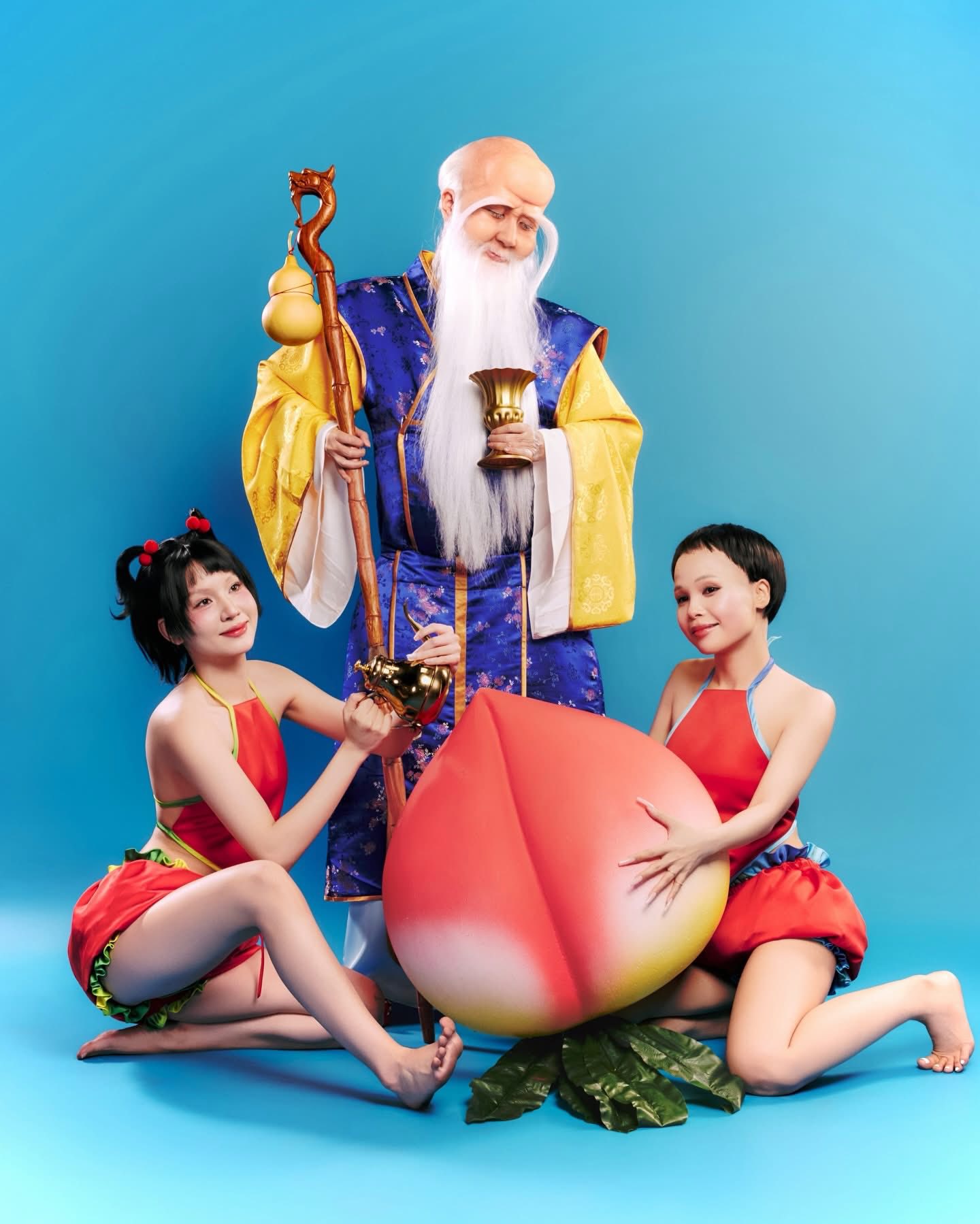 Một vài hình ảnh trong bộ hình của Quỳnh Anh Shyn, Saabirose và Liu Grace