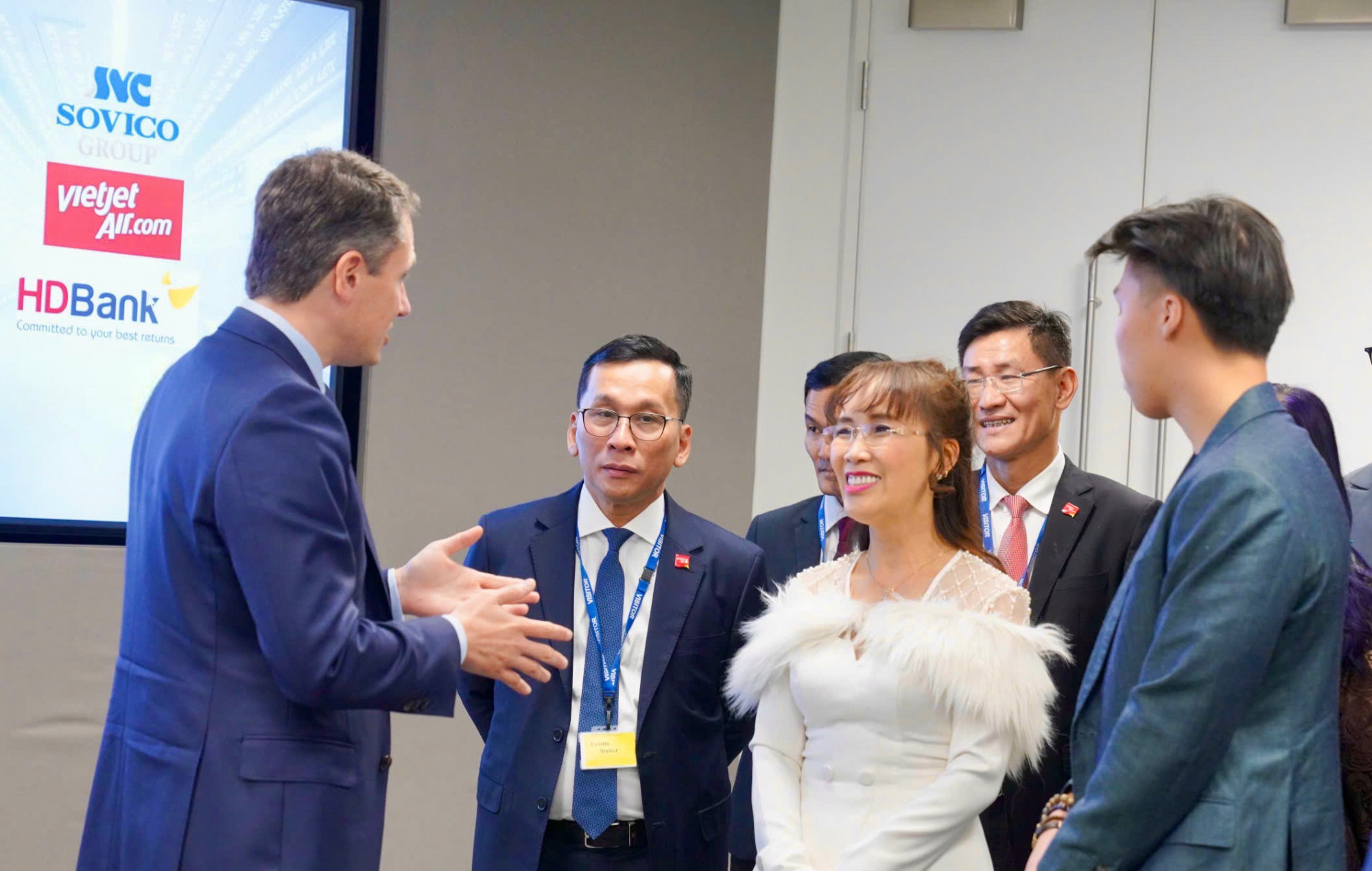 HDBank và LSE thảo luận xem xét thiết lập cơ chế hợp tác trong tư vấn, huy động vốn quốc tế - Ảnh: HDBank