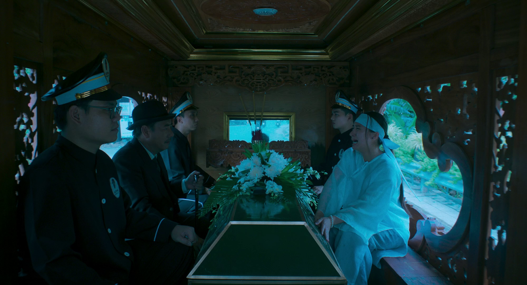 Tuyến phụ của NSƯT Thành Hội và Tín Nguyễn thể hiện hiện khá tròn trịa