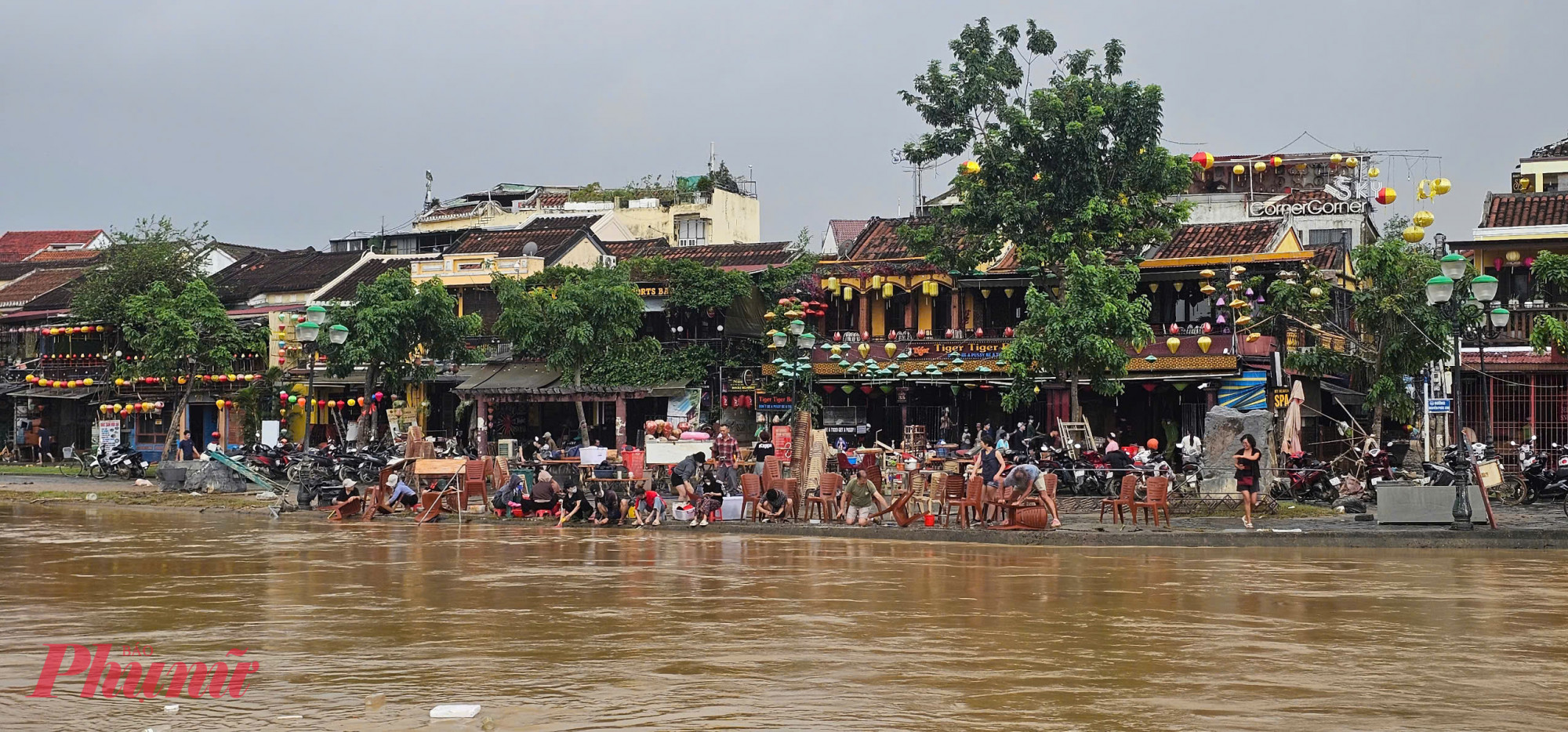 Mục tiêu trước mắt là đảm bảo an toàn giao thông, khôi phục hoạt động du lịch và đời sống sinh hoạt của người dân.