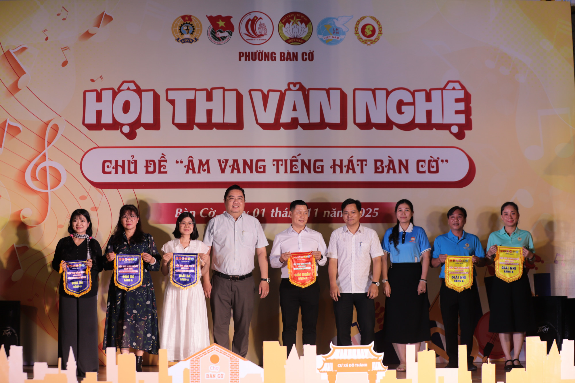 Các đội đạt giải nhất, nhì, ba tại bản A