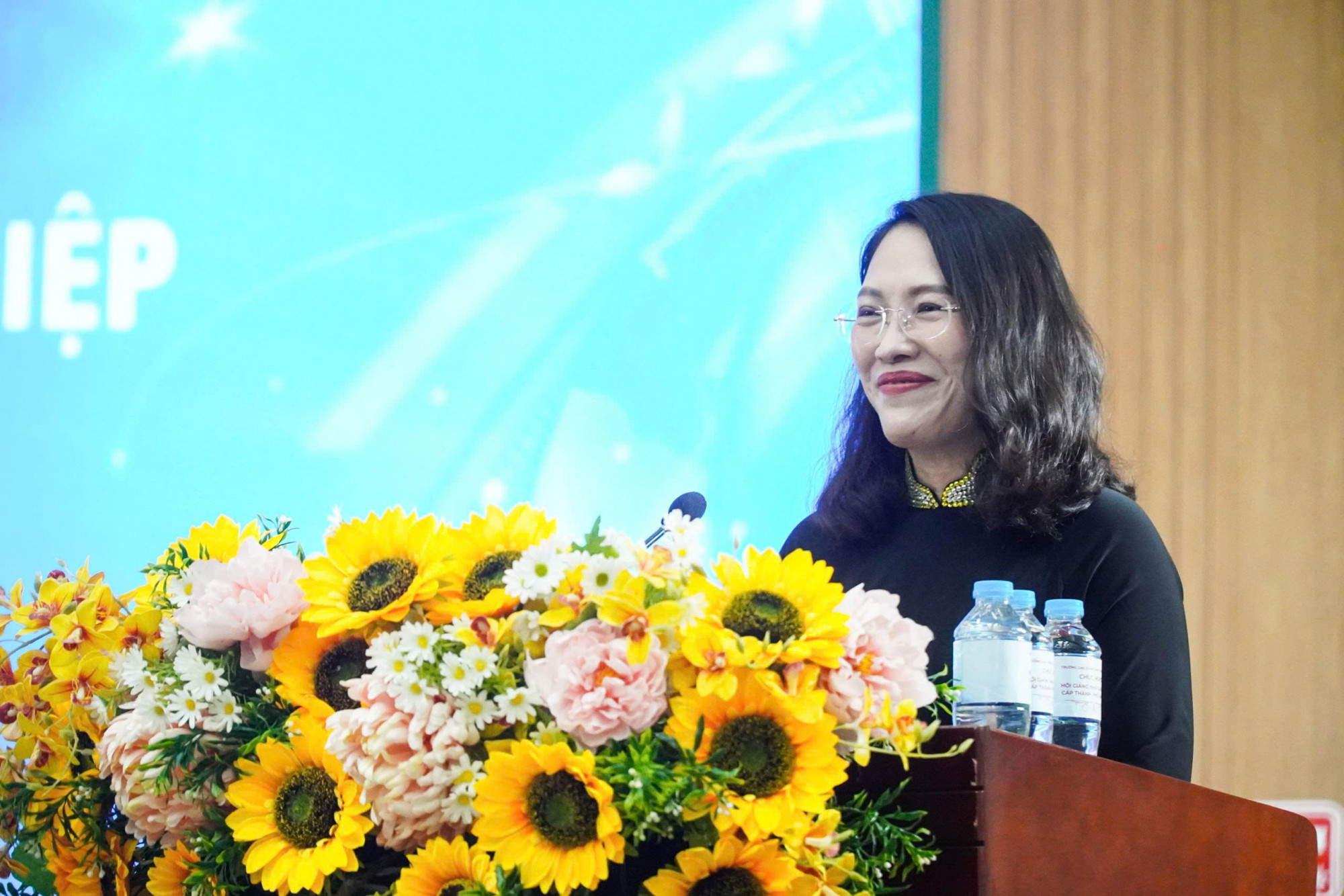 Bà Trương Hải Thanh - Phó Giám đốc Sở GD-ĐT TPHCM - phát biểu tại chương trình - Ảnh: N.H.