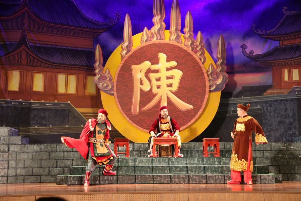 Vở Thiên mệnh của Nhà hát Chèo Bắc Ninh diễn khai mạc Liên hoan - Ảnh: 