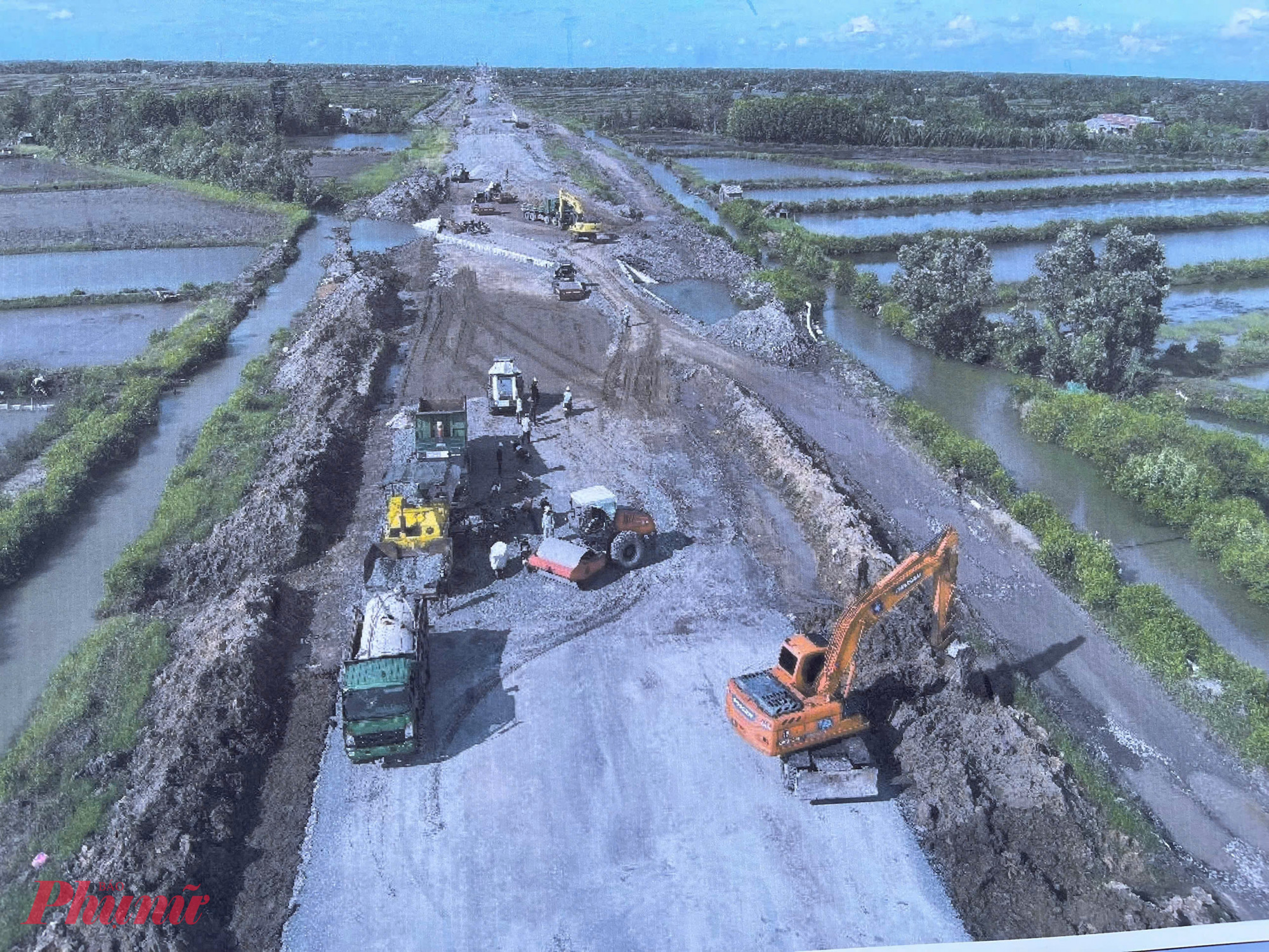 Cao tốc Cà Mau - Cần Thơ đạt 77,7% khối lượng toàn tuyến - Ảnh Phú Hữu