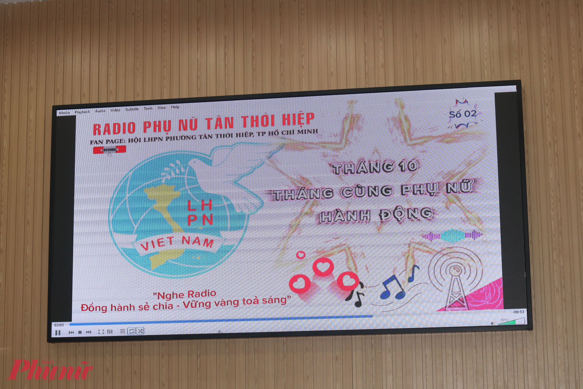 Tại lễ ra mắt, ban tổ chức phát kỳ 2 với nội dung về “Tháng cùng phụ nữ hành động” lần III - năm 2025. Trước đó, kỳ 1 đã được thực hiện ngay sau Đại hội đại biểu Phụ nữ phường Tân Thới Hiệp lần thứ I, nhiệm kỳ 2025 – 2030 vào đầu tháng 10/2025 - Ảnh: Mẫn Nhi