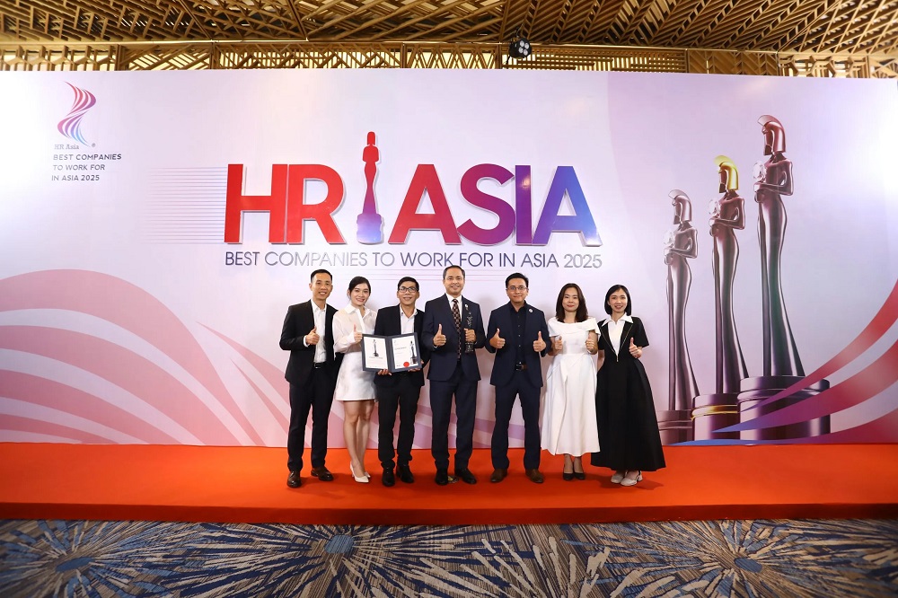 Acecook Việt Nam được vinh danh tại HR Asia Awards, vinh danh những doanh nghiệp có chính sách nhân sự, đãi ngộ và môi trường làm việc hàng đầu trong khu vực - Ảnh: ACV