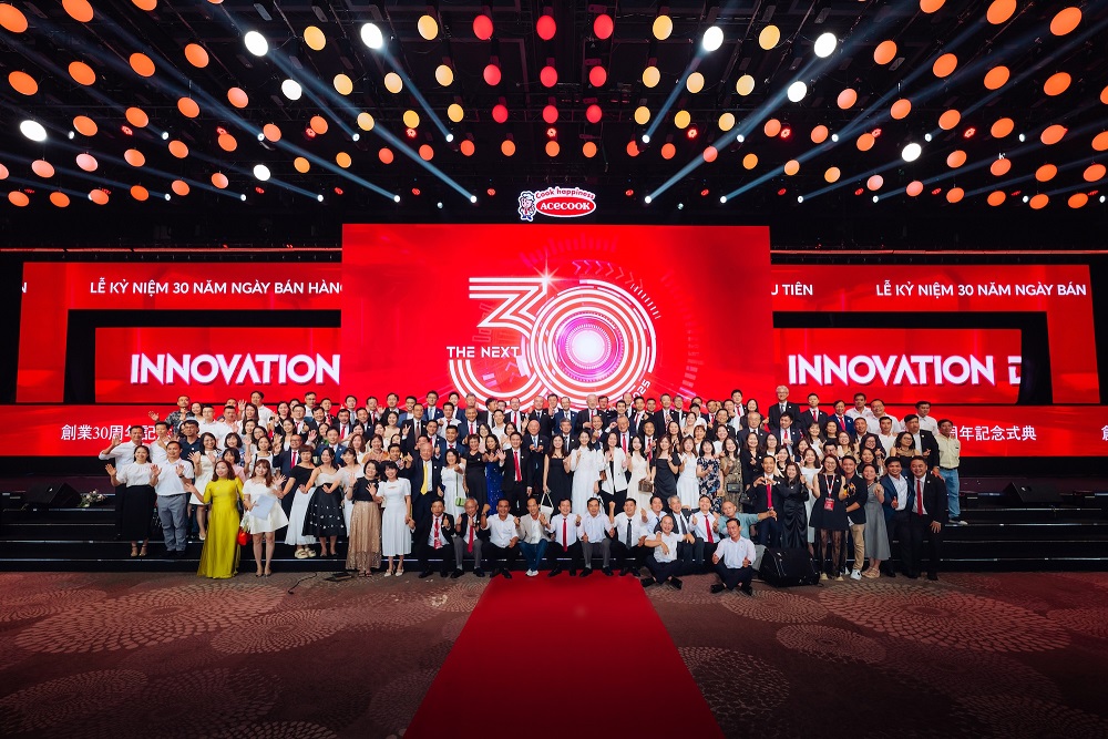 Người tiêu dùng hạnh phúc - Xã hội hạnh phúc - Nhân viên hạnh phúc luôn là kim chỉ nam cho mọi hoạt động của doanh nghiệp - Ảnh: ACV