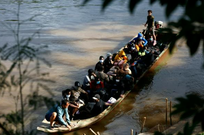 Các cuộc đột kích vào tháng trước đã khiến 1.500 người từ 28 quốc tịch di cư vào Thái Lan, theo chính quyền tỉnh Thái Lan