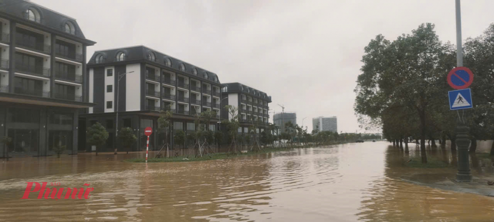 Đặc biệt khu phố An cựu City được đánh giá sang trọng, hiện đại tại TP Huế hiện nước vẫn còn ngập