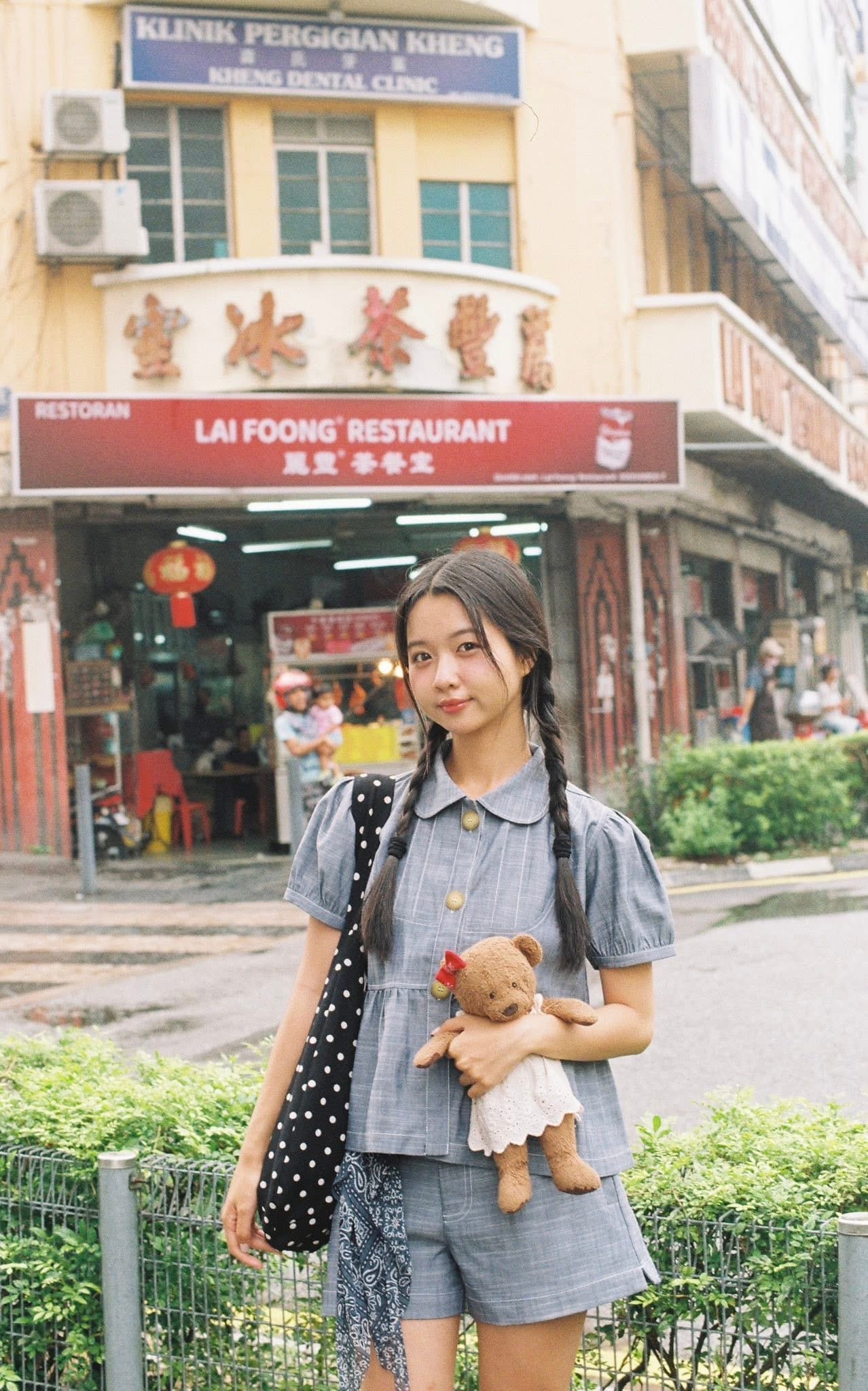 Với nhan sắc “trổ mã” rực rỡ cùng gu thời trang ngày càng thăng hạng, Lâm Thanh Mỹ khiến khán giả tin rằng cô không chỉ là sao nhí một thời, mà là gương mặt sáng giá của thế hệ nghệ sĩ trẻ Việt Nam hôm nay.