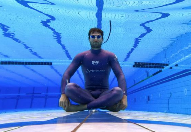 Vitomir Maricic đã trải qua 29 phút ba giây dưới nước mà không có oxy