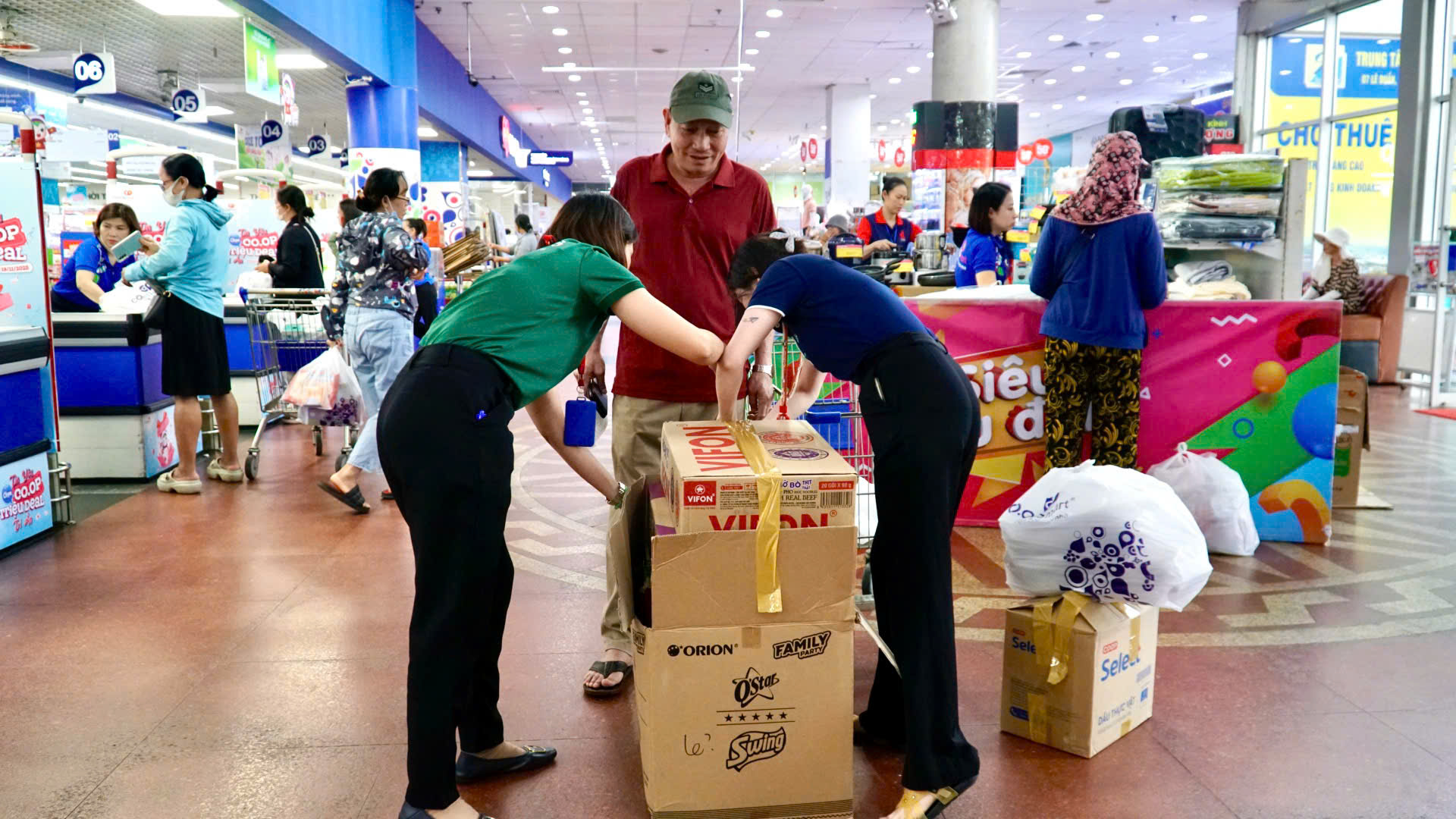 Hầu hết người dân mua với số lượng lớn có thể sử dụng trong nhiều ngày