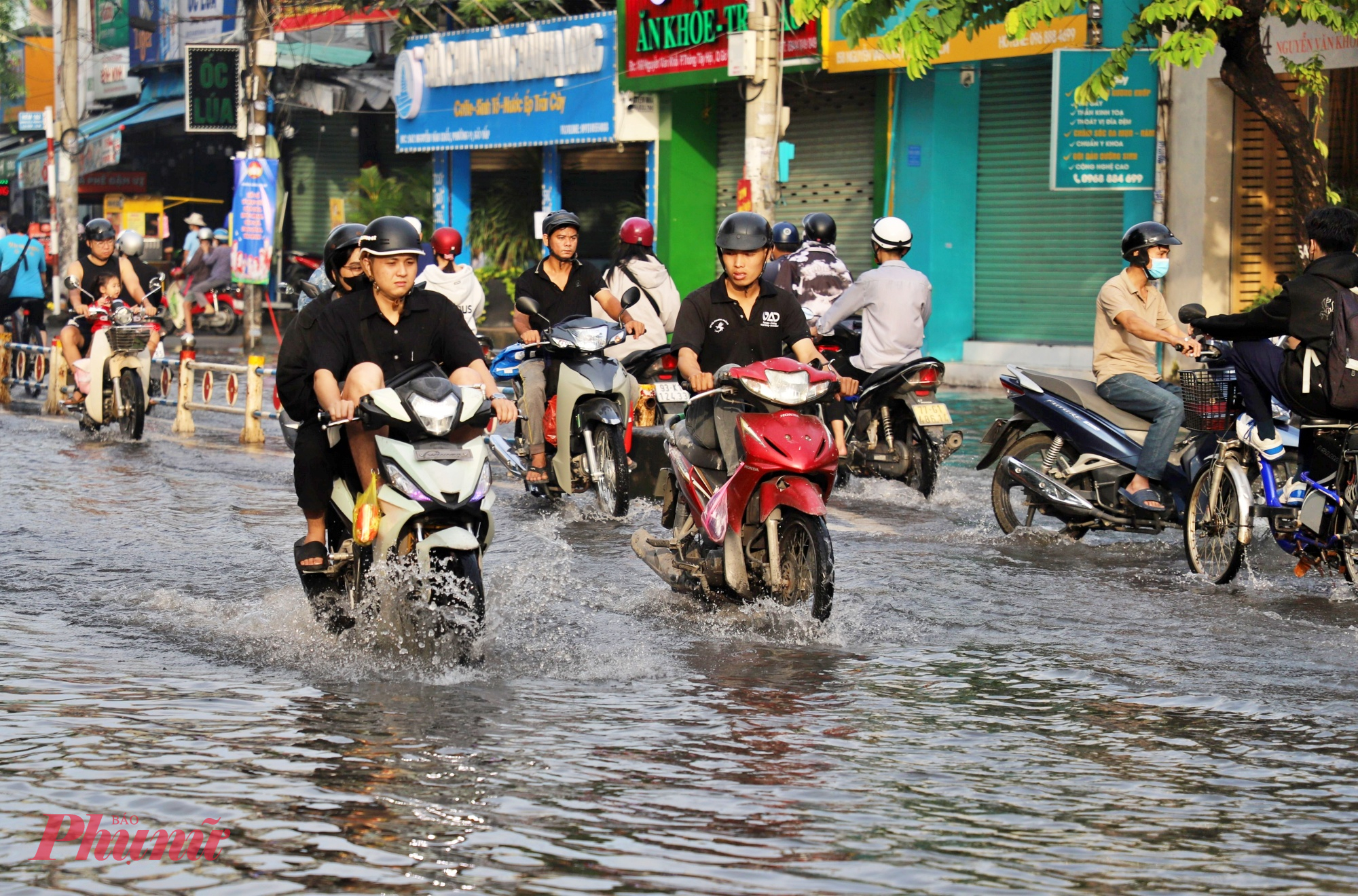 Đường Nguyễn Văn Khối