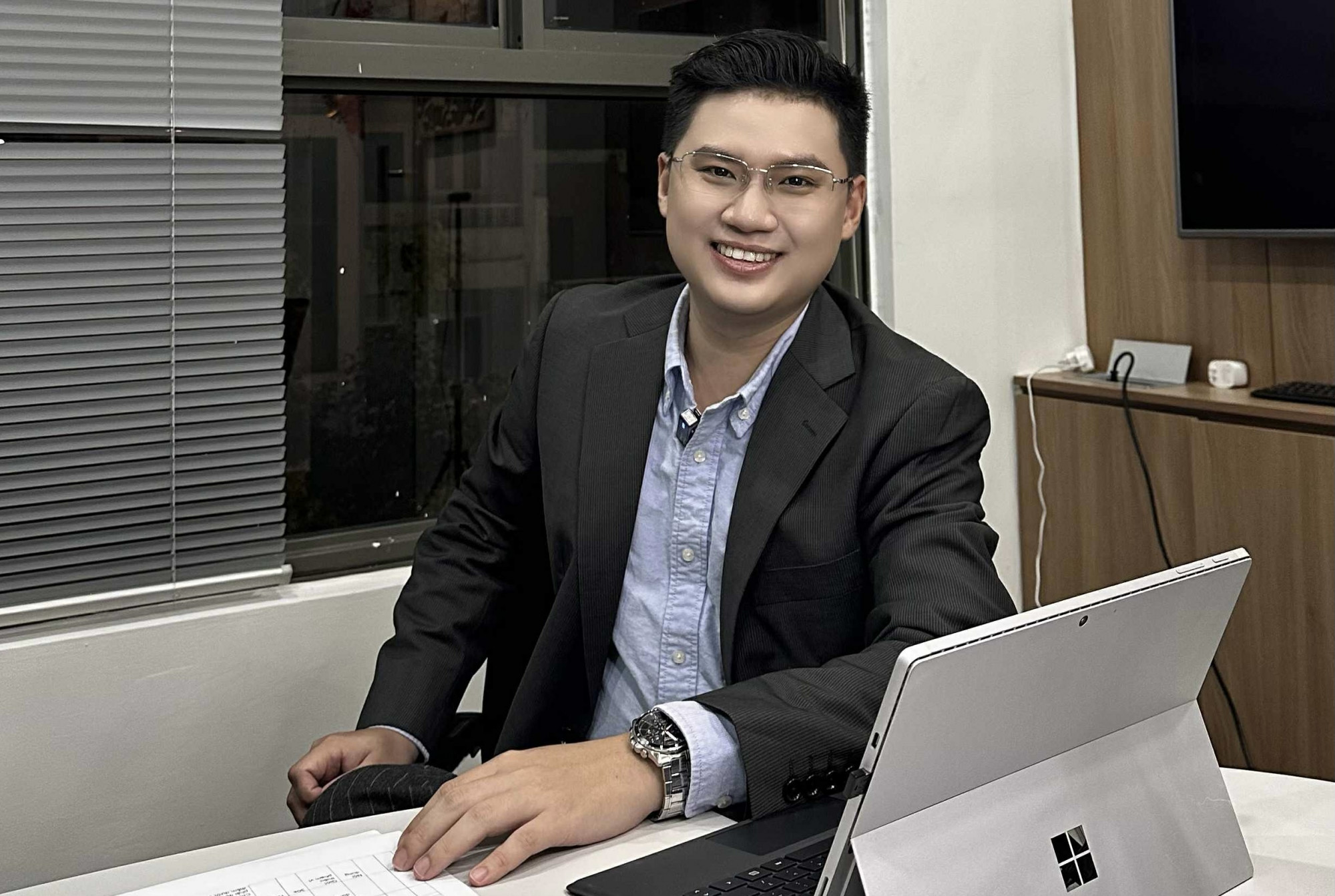 25 clip riêng tư trong tiệm photobooth ở Hà Nội bị lan truyền trên web đen Luật sư Trần Văn Tuấn (Đoàn Luật sư TP.HCM) cho rằng tự do ngôn luận là quyền được ghi nhận trong Hiến pháp, nhưng quyền ấy chỉ thực sự có giá trị khi đi cùng trách nhiệm