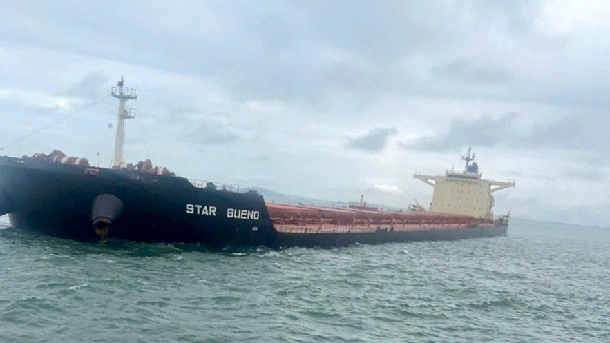 Lập Sở chỉ huy tiền phương xử lý sự cố tàu Star Bueno - con tàu chở hơn 174.000 tấn quặng sắt đăng gặp sự cố tại biển Dung Quất.