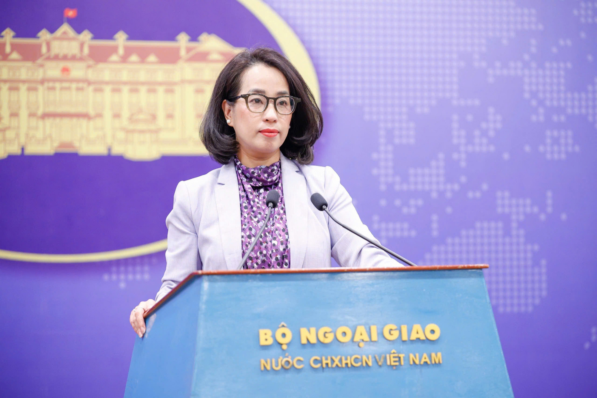 Người phát ngôn Bộ Ngoại giao Phạm Thu Hằng 