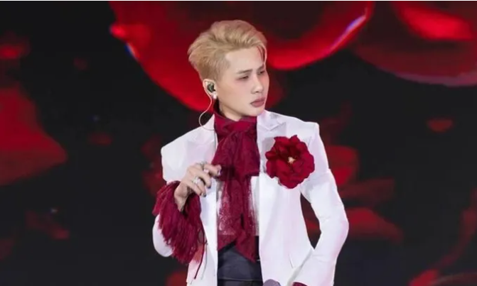 Ca sĩ Jack bị đình chỉ hoạt động biểu diễn trong 9 tháng