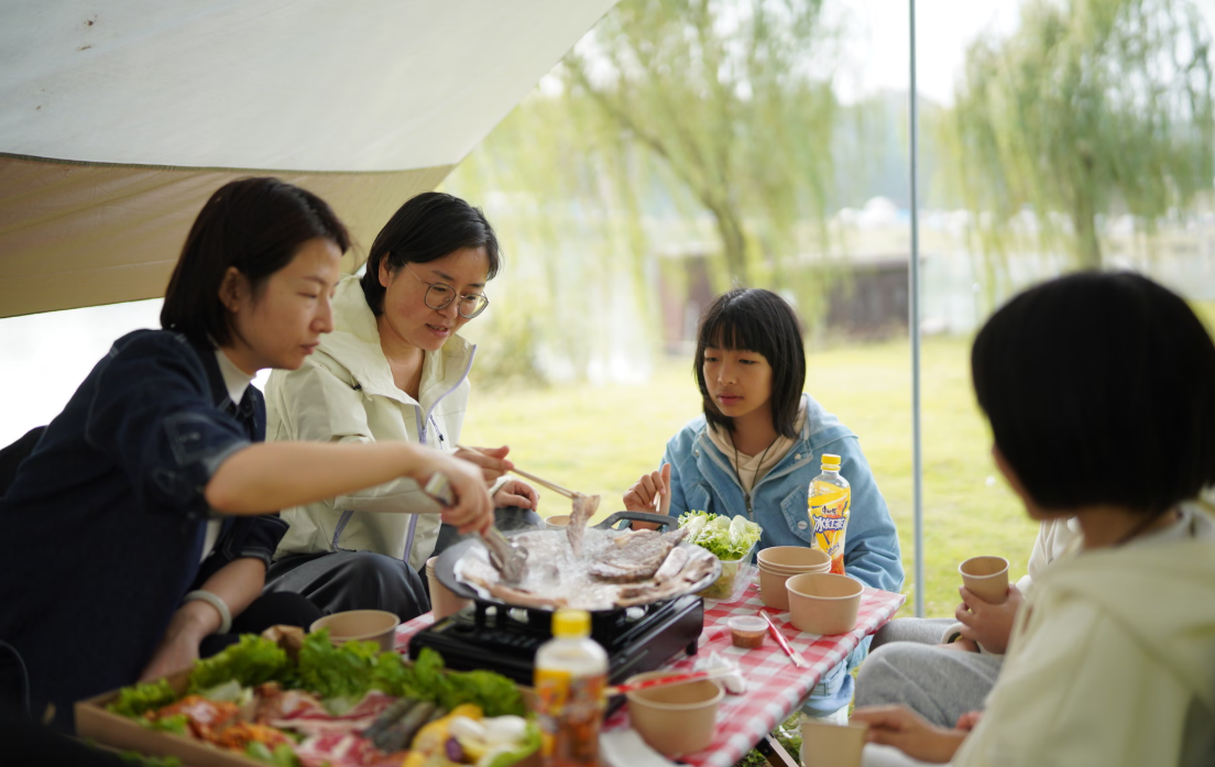 Những đứa trẻ có lợi nhất trong việc những người mẹ tìm bạn đồng hành