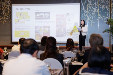 Bà Nguyễn Thị Quý Linh giới thiệu về sự lan tỏa của chiến dịch “Sức mạnh của việc nói không” - Ảnh: AAV