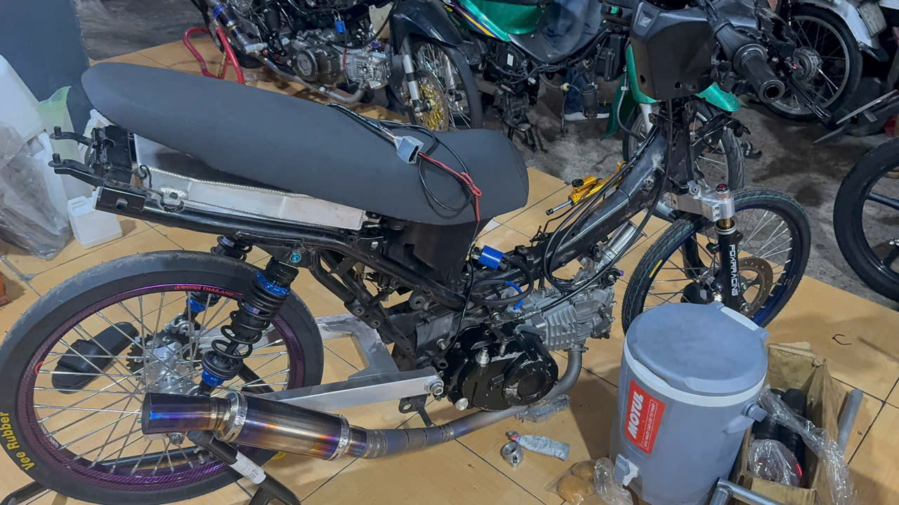 Xe có dấu hiệu độ chế - Ảnh: CA