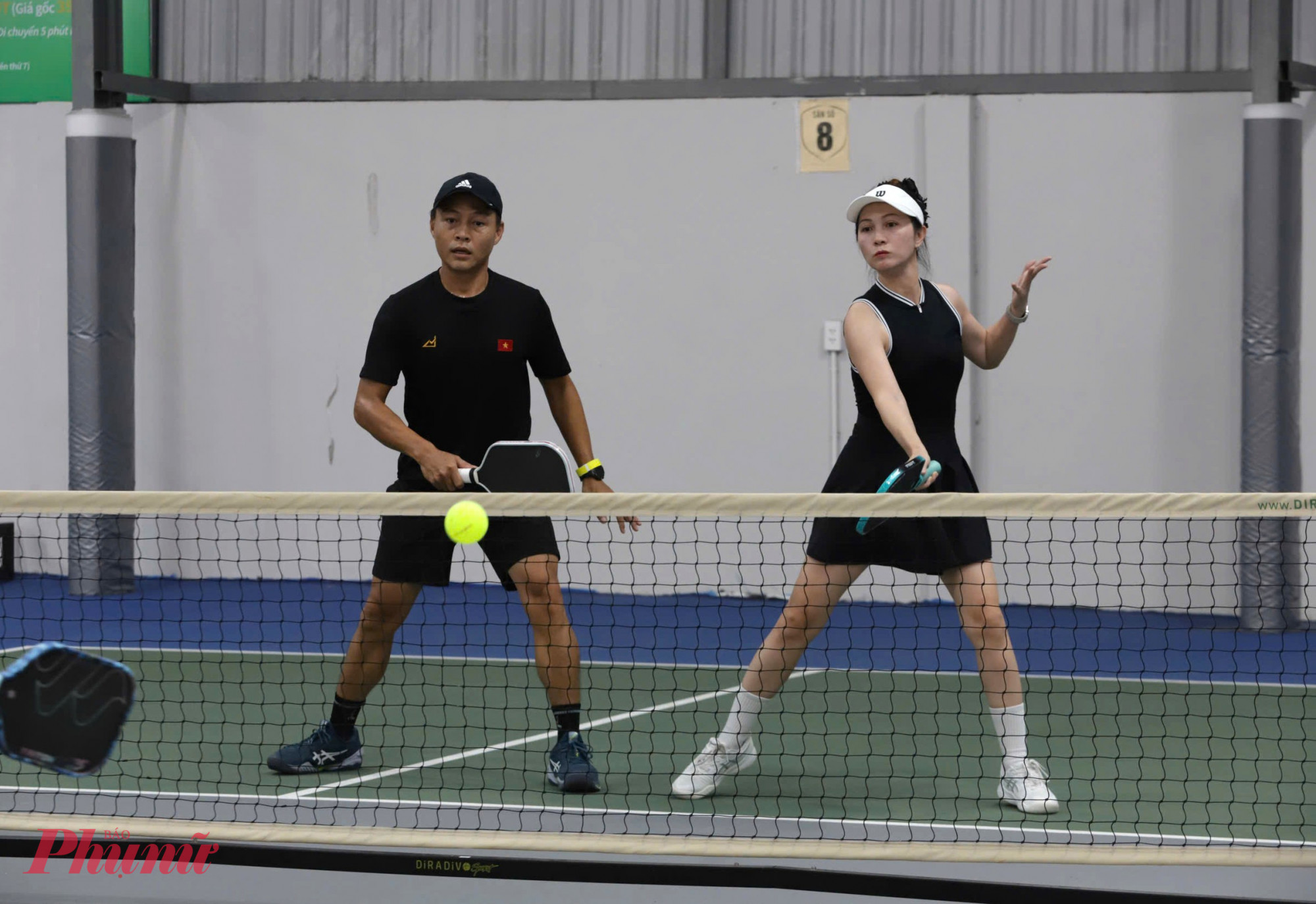 Giải đấu Pickleball lần thứ ba năm 2025 của Báo Phụ Nữ TPHCM vẫn đang diễn ra đến tối 8/11 - Ảnh: Phùng Huy
