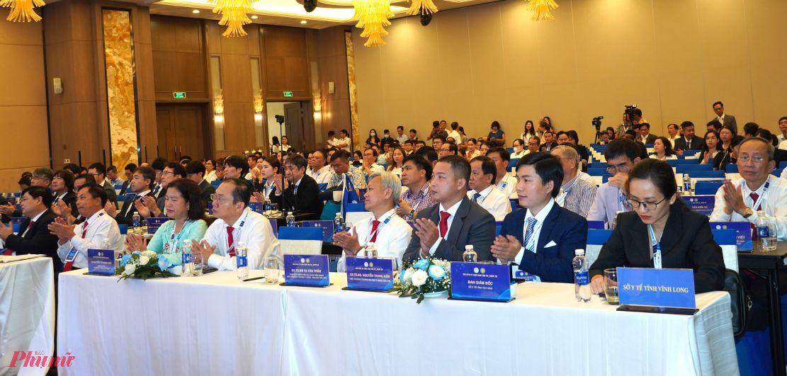 Các đại biểu tham dự hội nghị sáng nay, 8/11. Ảnh: CTV